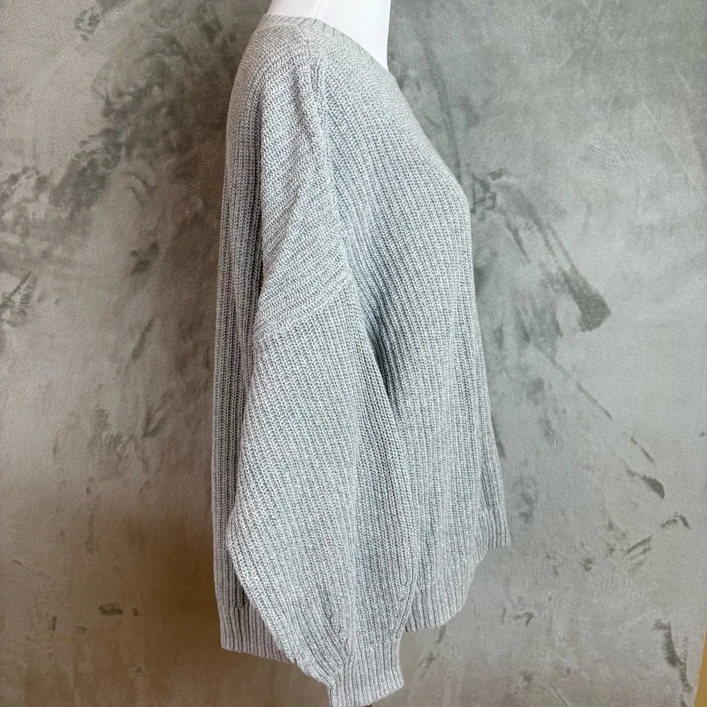 Hollister elegant light
